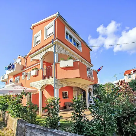 Nino-1 By Interhome Apartman *